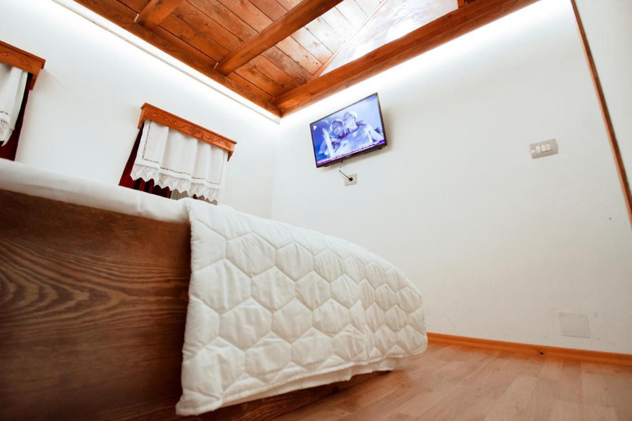 Gjirokastër Duplex Apartment Viktoria מראה חיצוני תמונה