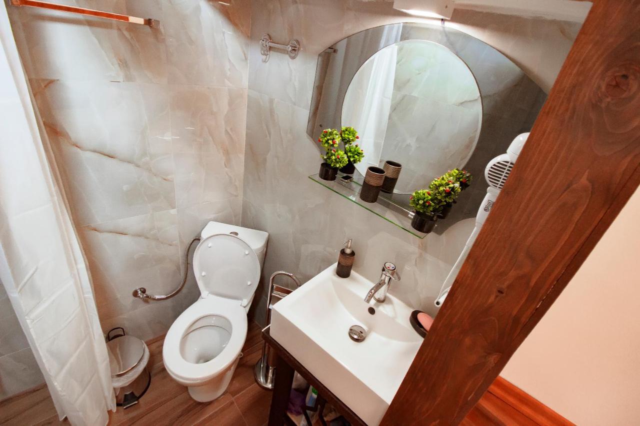 Gjirokastër Duplex Apartment Viktoria מראה חיצוני תמונה